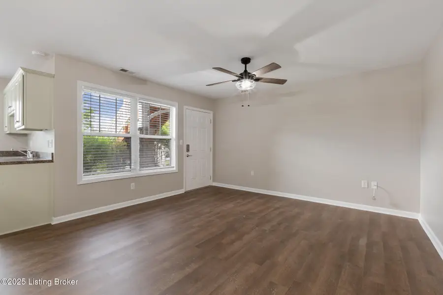 3802 Falcon Crest Dr #128, Louisville, KY 40219 - Image #3