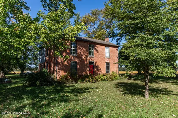 370 Thornton Rd, Hanover, IN 47243