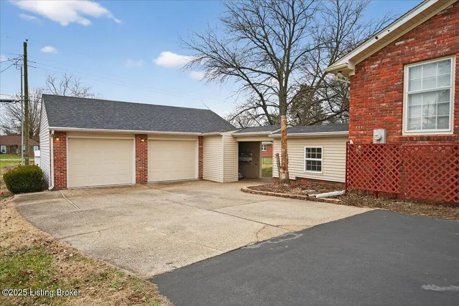 106 Sunset Dr, La Grange, KY 40031 - Image #3