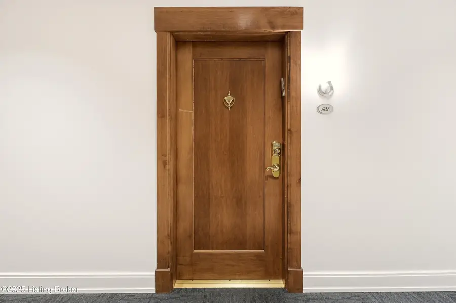 222 E Witherspoon St #UNIT 1102, Louisville, KY 40202 - Image #3