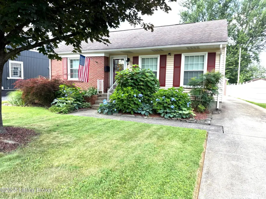 3126 Horton Ave, Louisville, KY 40220 - Image #3