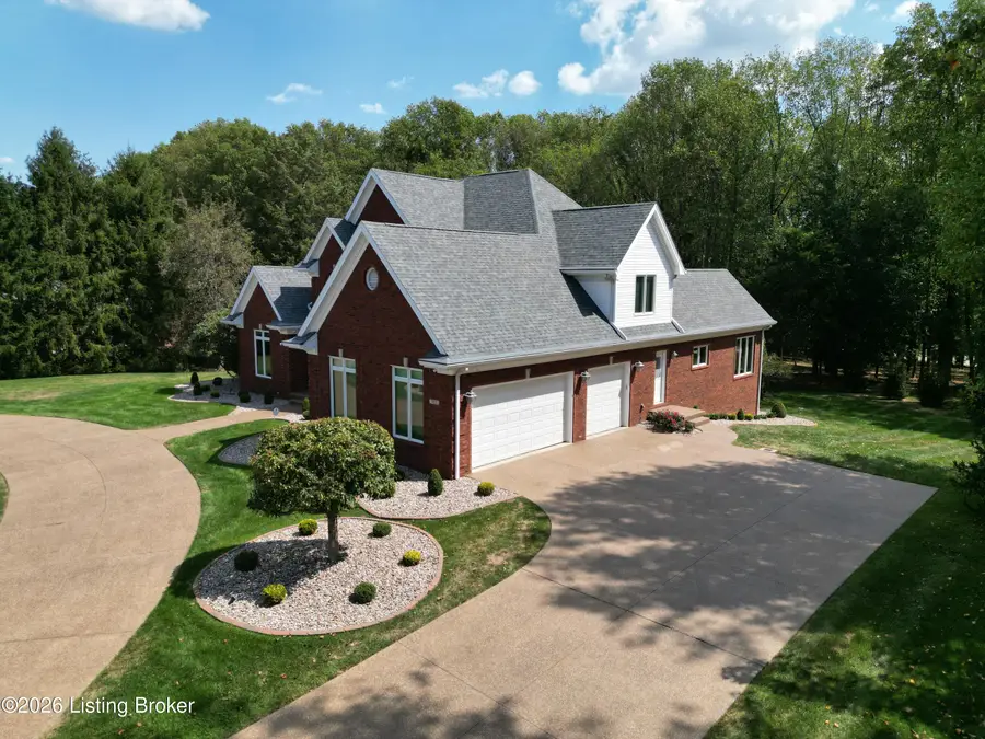 701 Foxfire Rd, Elizabethtown, KY 42701 - Image #3