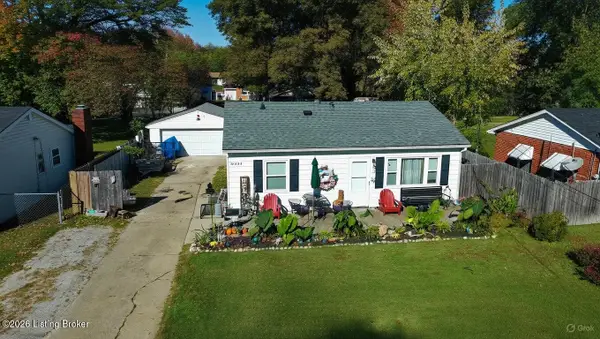 10008 Donau Ln, Louisville, KY 40272