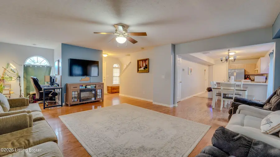 4320 Willowview Blvd, Louisville, KY 40299 - Image #3