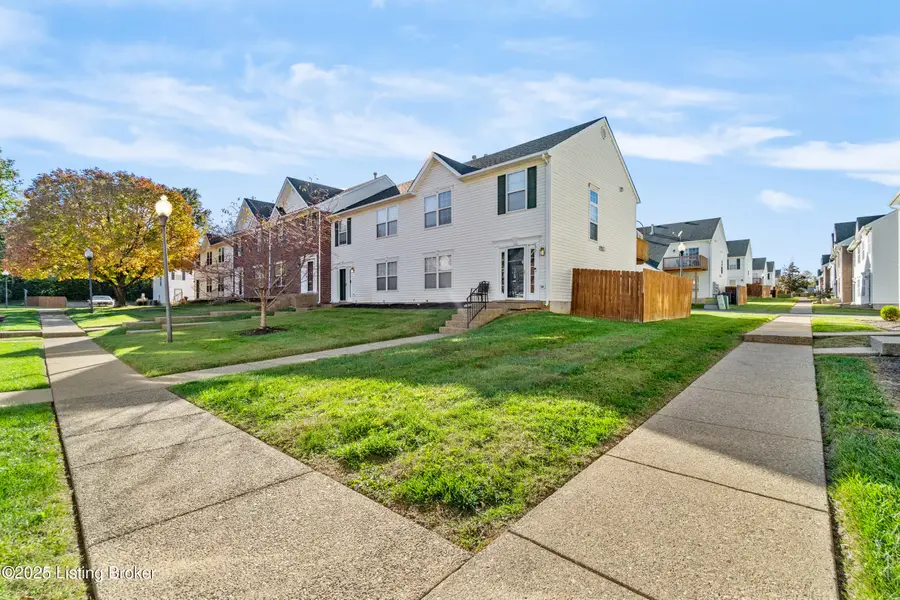 7903 Moss Green Way, Louisville, KY 40291 - Image #3