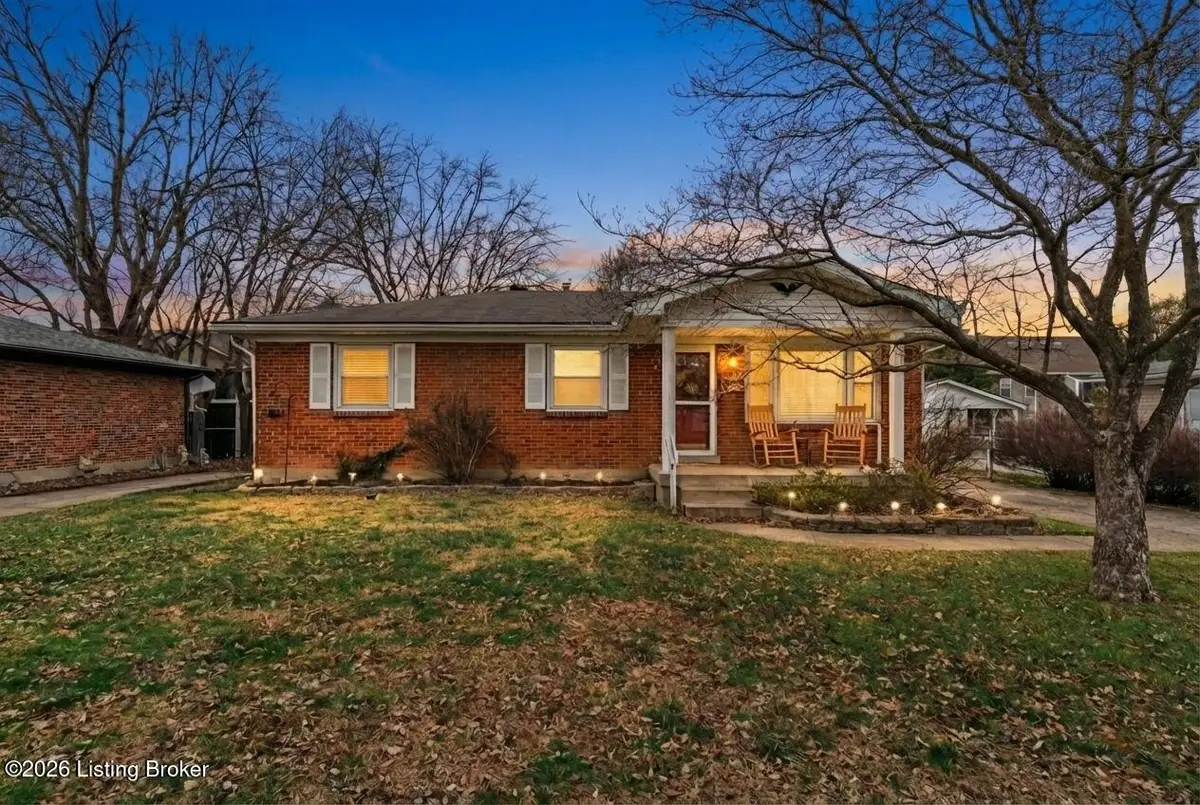 6314 Mount Everest Dr, Louisville, KY 40216 - Image #1