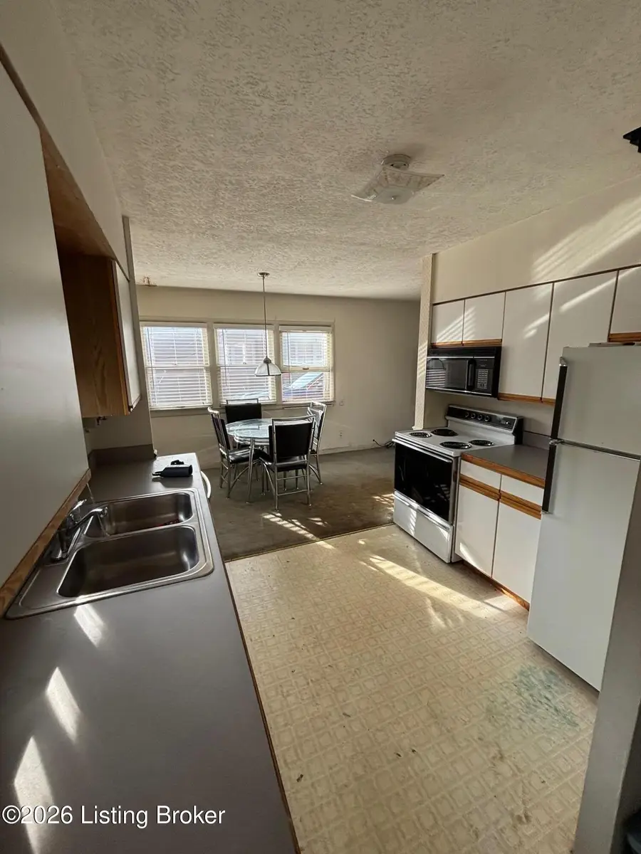 2132 Belmont Rd, Louisville, KY 40218 - Image #2