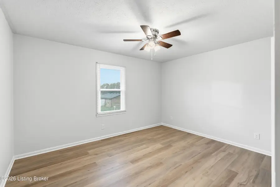 117 Valley View Dr, Shelbyville, KY 40065 - Image #2