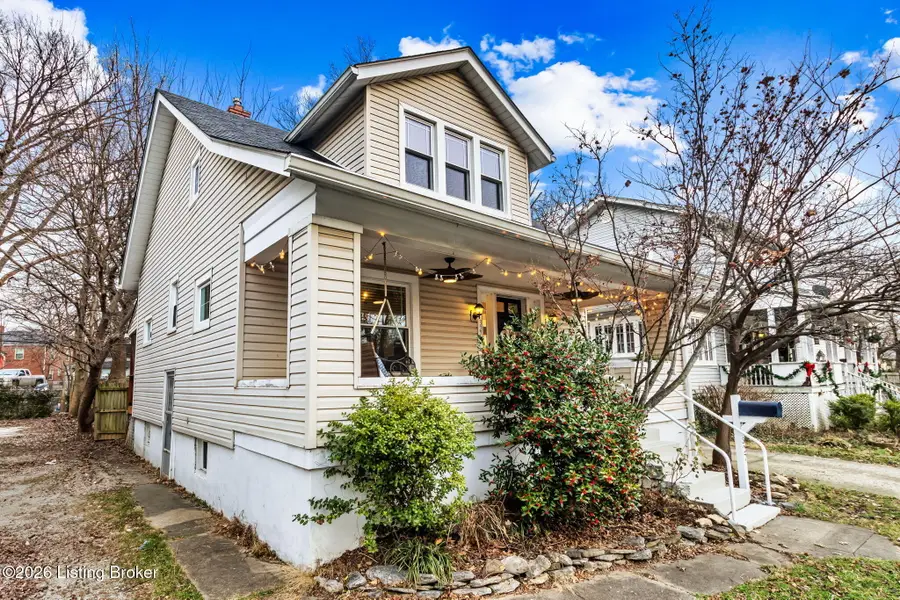 327 W Kenwood Way, Louisville, KY 40214 - Image #2