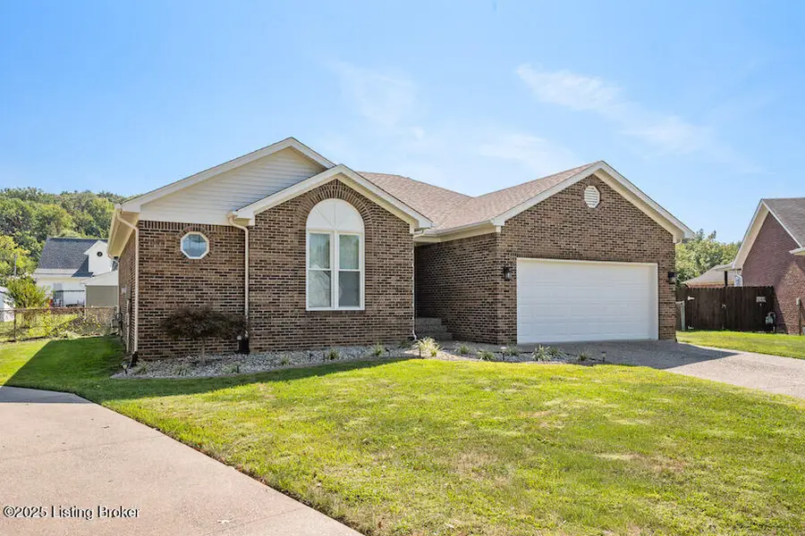 10417 Gisela Ct, Fairdale, KY 40118 - Image #2