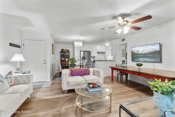 4 Dupont Way #6, Louisville, KY 40207