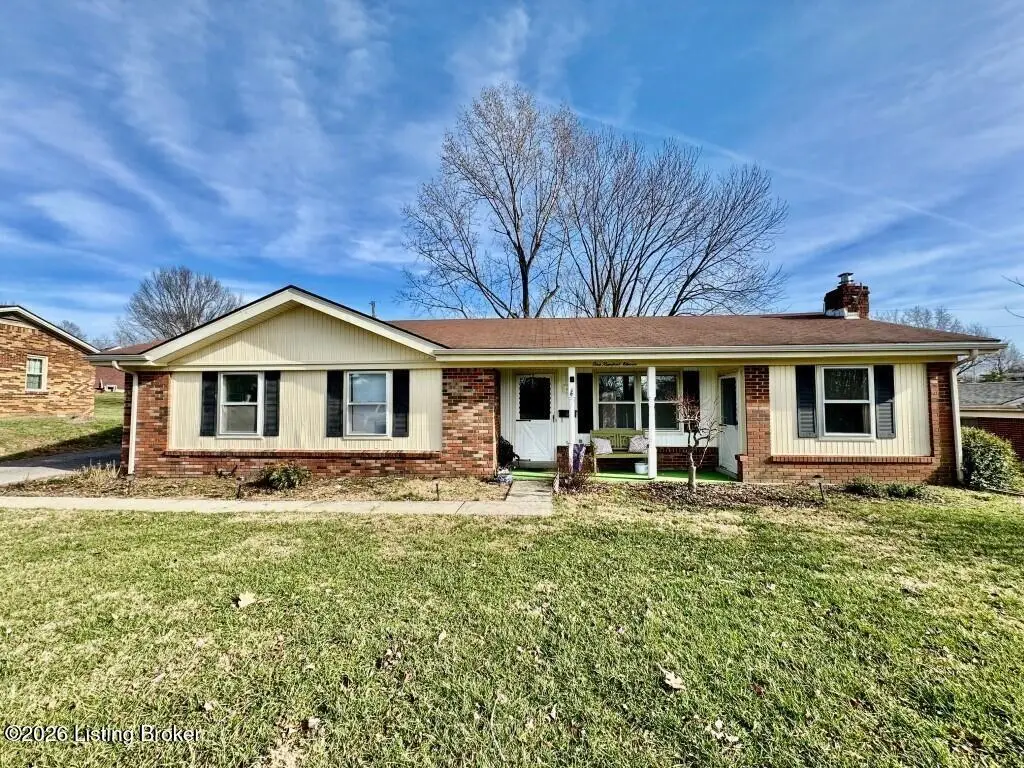 111 Meadow Ln, Springfield, KY 40069 - Image #1