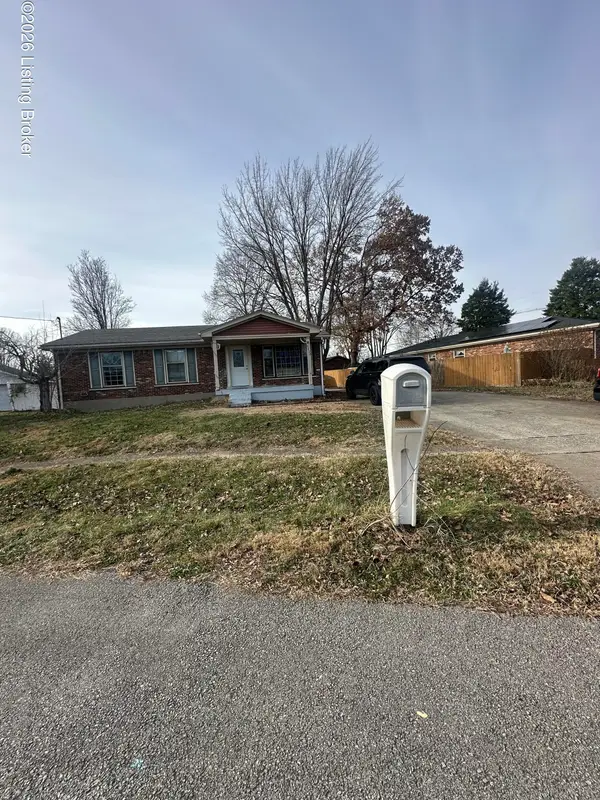 6802 Tropic Ct, Louisville, KY 40219