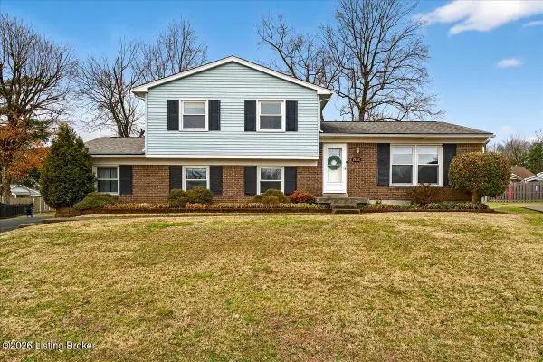 7414 Spring House Ln, Louisville, KY 40291