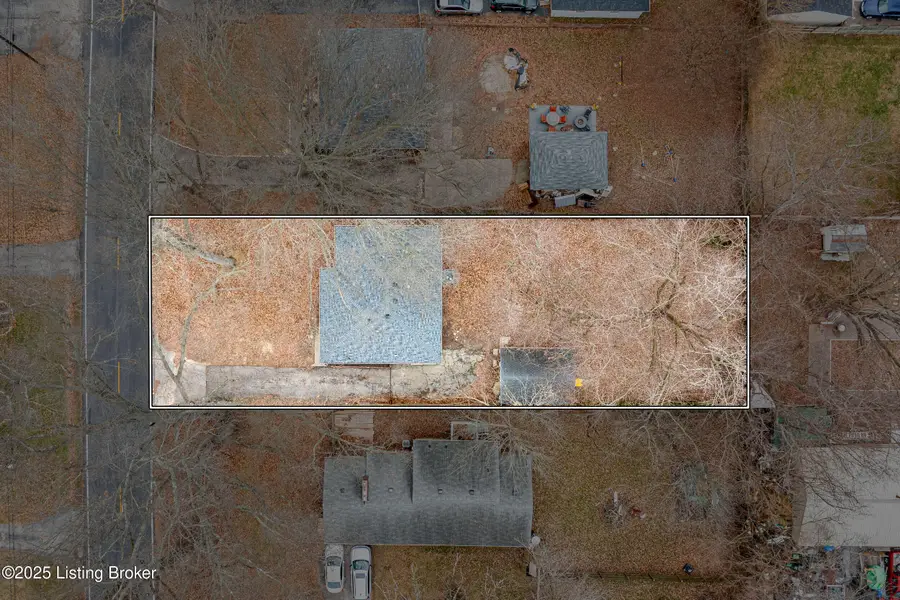 5252 Maryman Rd, Louisville, KY 40258 - Image #2