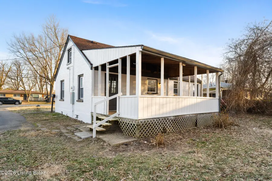 6508 South Dr, Louisville, KY 40272 - Image #3