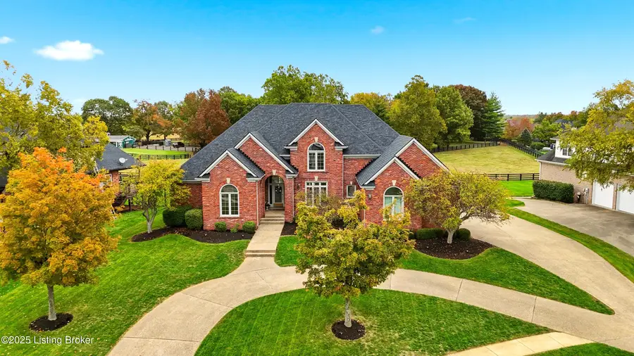 12623 Ridgemoor Dr, Prospect, KY 40059 - Image #2