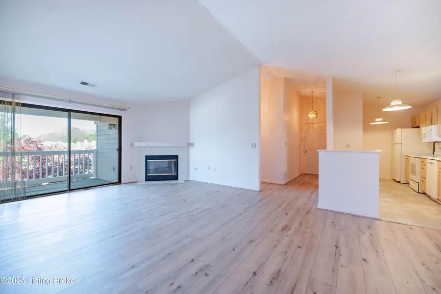 310 Ethridge Ave #UNIT 207, Louisville, KY 40223 - #2