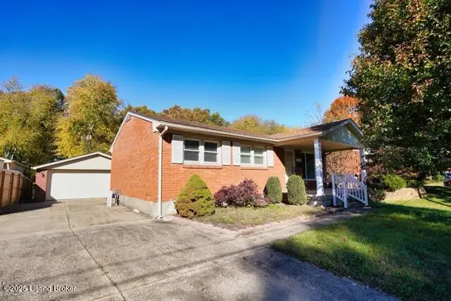 7406 Ronan Dr, Louisville, KY 40258 - Image #2