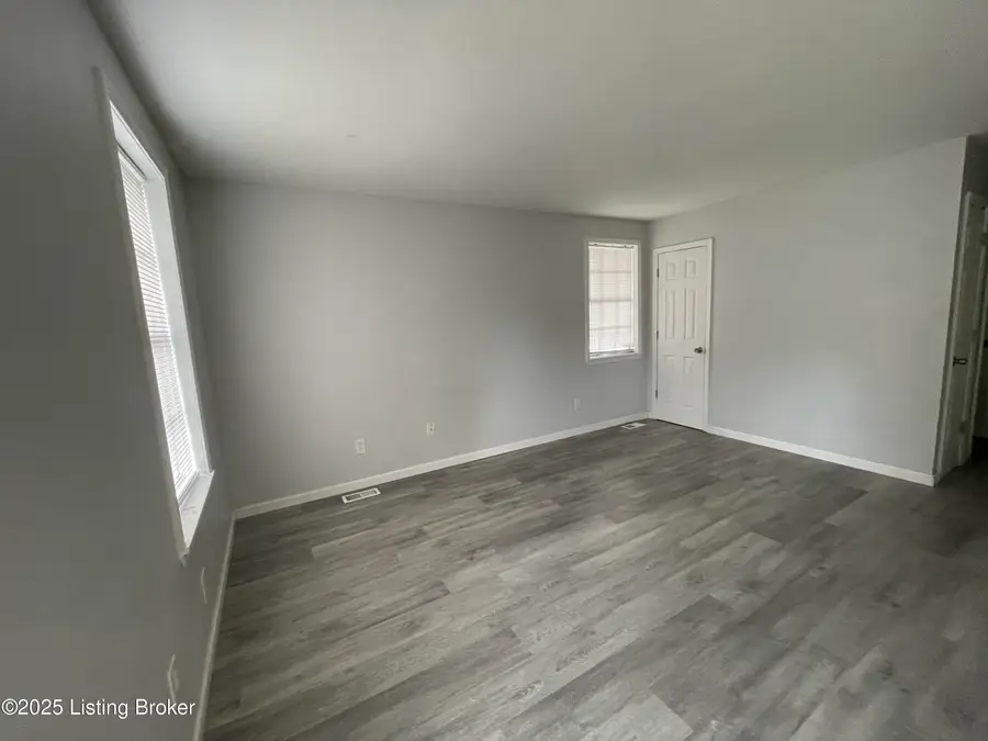 3419 Greenwood Ave, Louisville, KY 40211 - Image #2