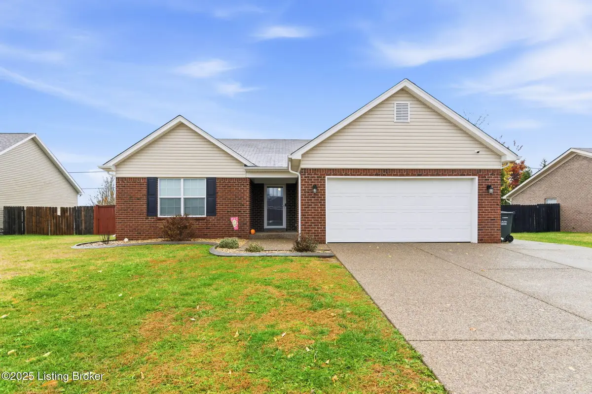 480 Bald Eagles Cir, Mount Washington, KY 40047 - Image #1