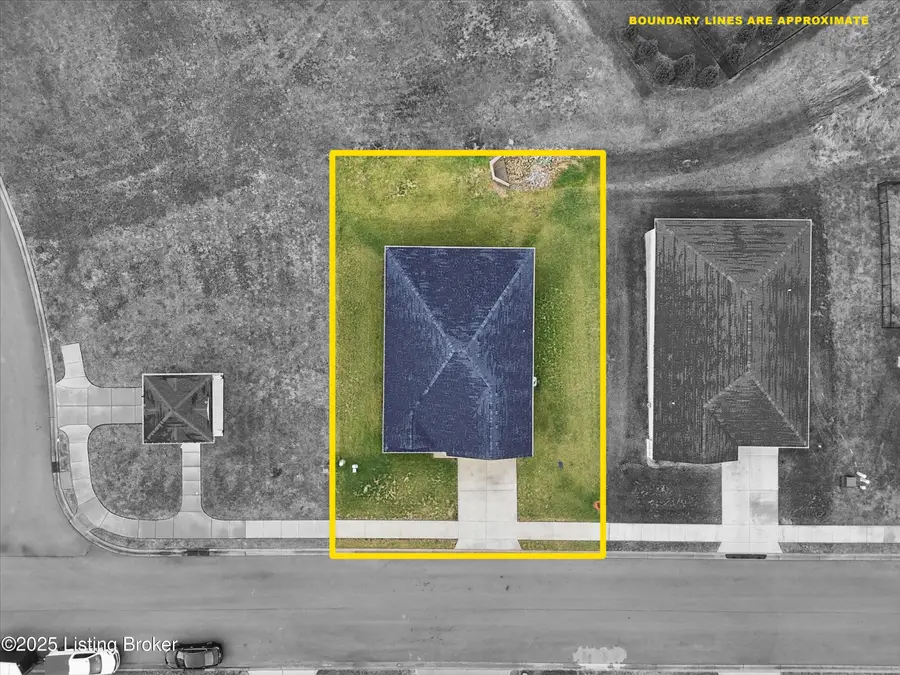 304 Summit Creek Dr, Elizabethtown, KY 42701 - Image #2