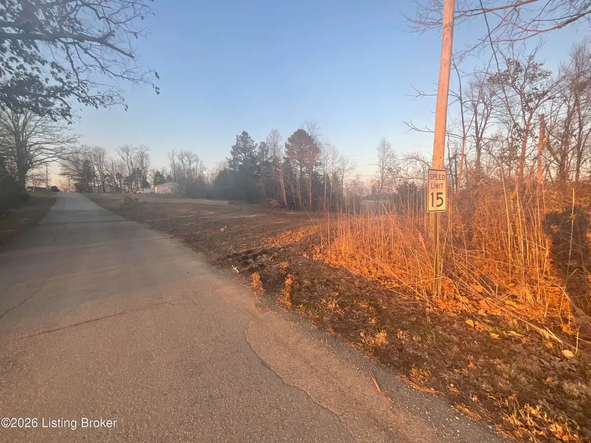 652 Top Hill Rd, Brandenburg, KY 40108 - Image #1