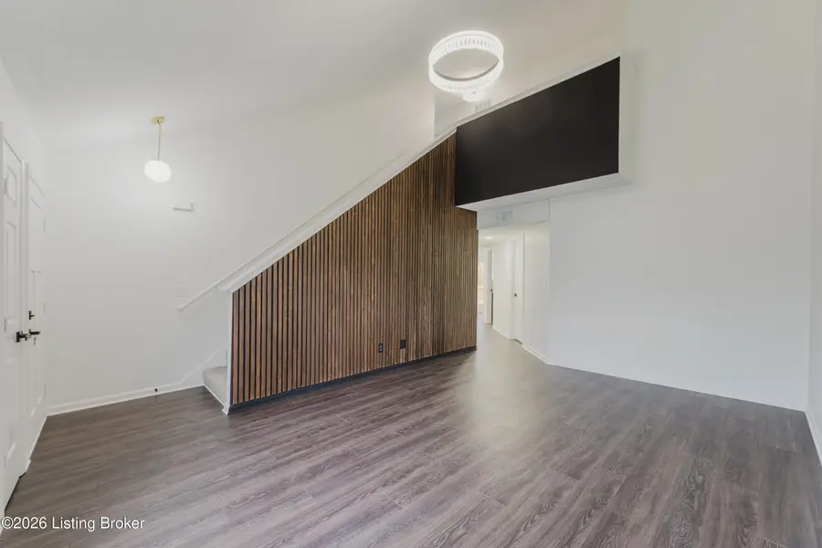 4118 Willowview Blvd, Louisville, KY 40299 - Image #2