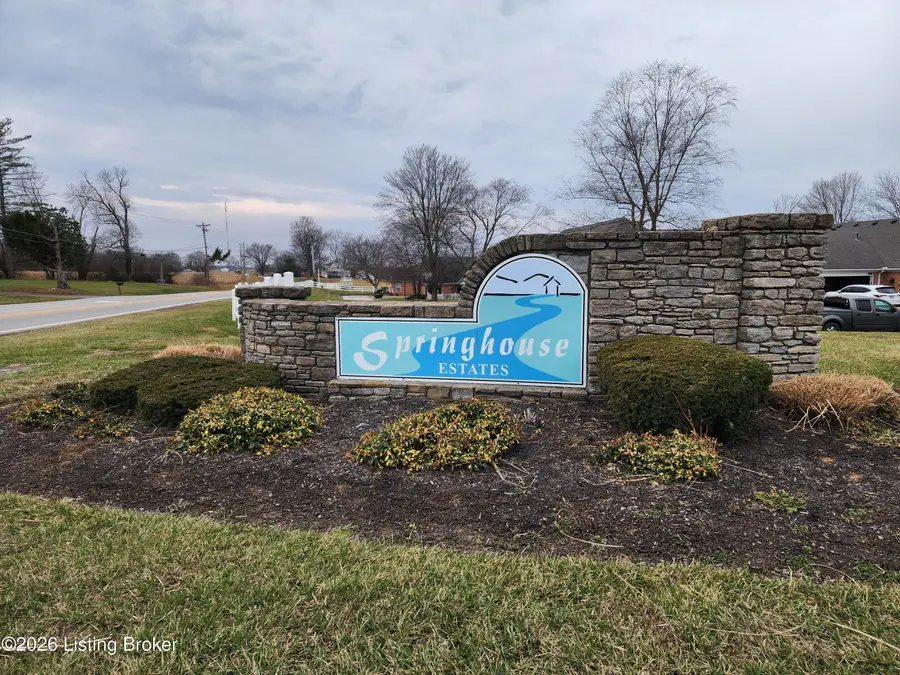 1191 Hollyhock Dr, La Grange, KY 40031 - Image #2