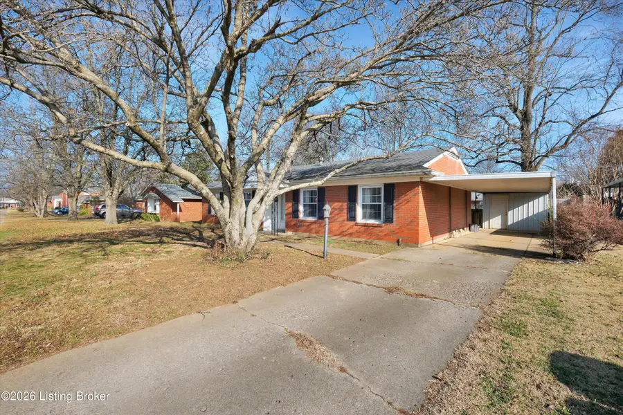 2815 Rockhaven Ave, Louisville, KY 40220 - Image #2