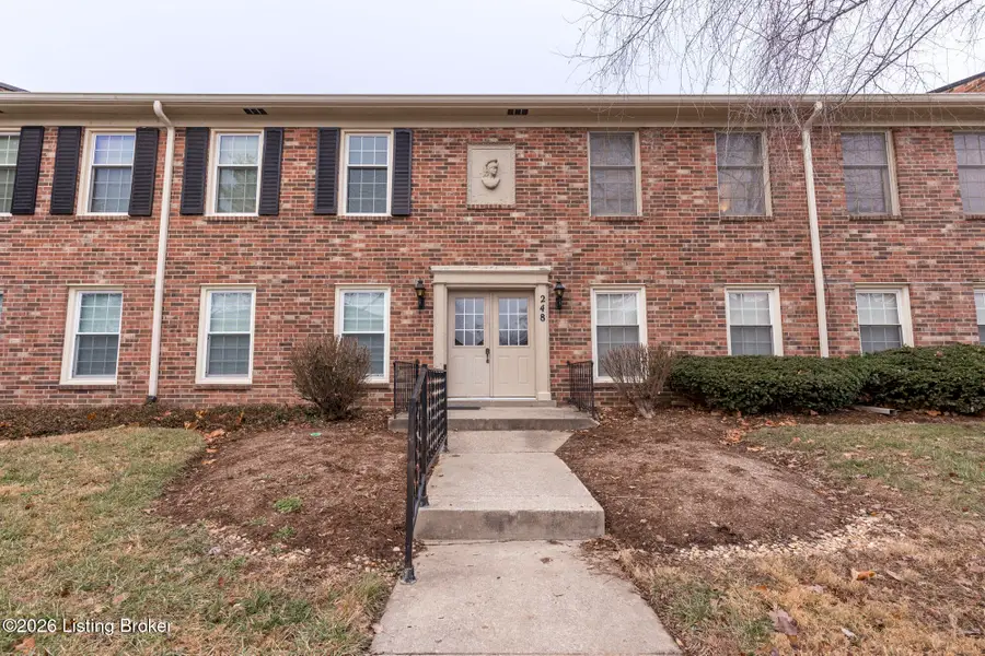248 Stonehenge Dr #APT 104, Louisville, KY 40207 - Image #2