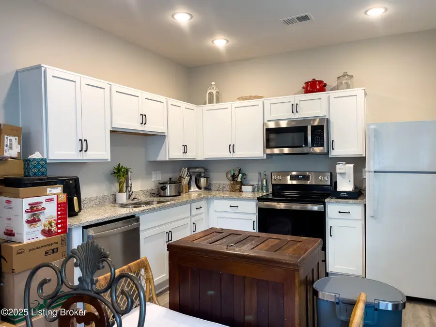 809 Rosemary Ln, La Grange, KY 40031 - #3