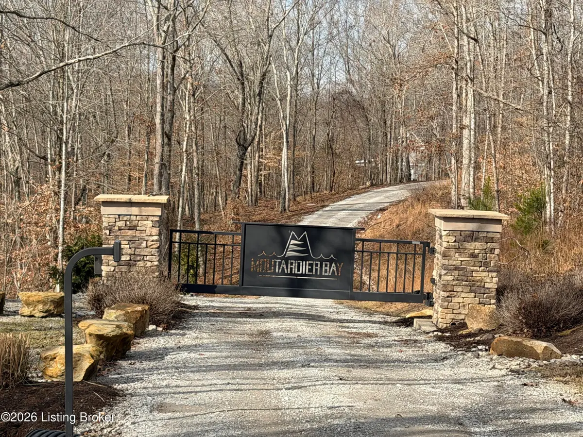 160 Moutardier Bay Dr, Leitchfield, KY 42754 - Image #1