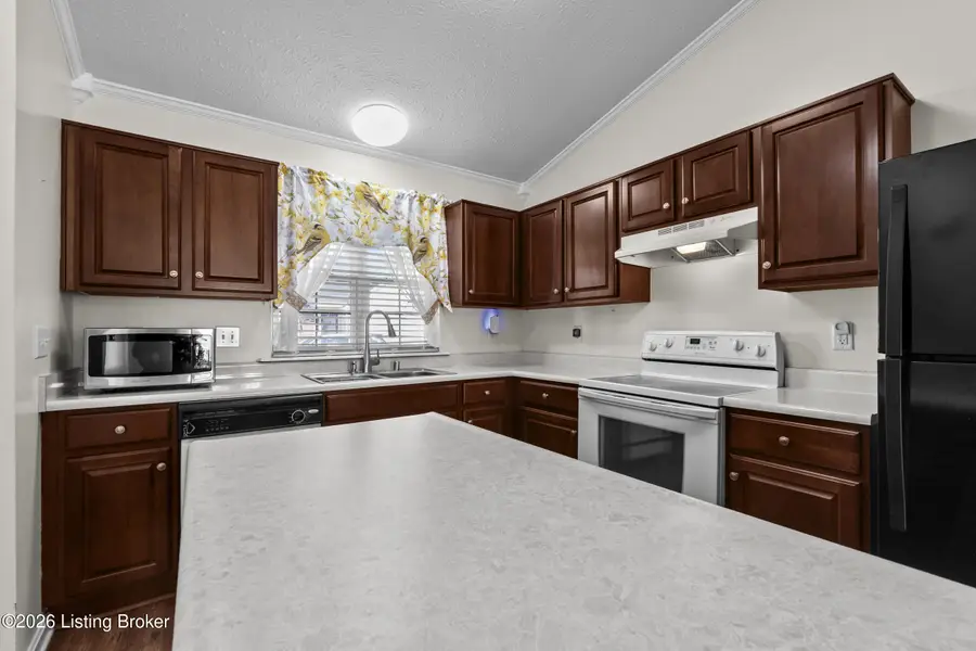 140 Charlton Wynde Dr, Louisville, KY 40245 - Image #3