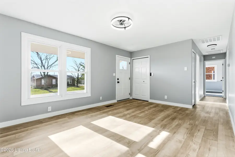 1005 E Mailback Way, Crestwood, KY 40014 - Image #3