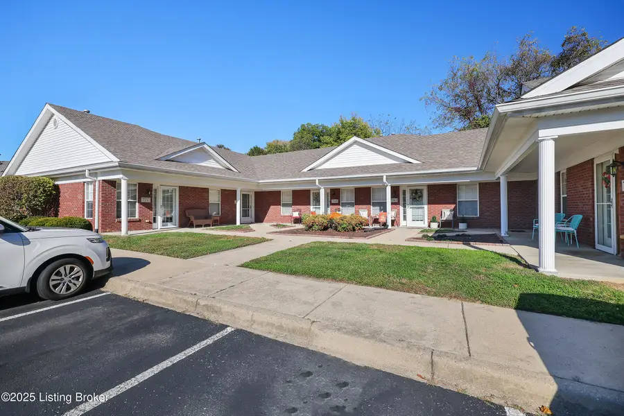 7339 Fox Hollow Way, Louisville, KY 40228 - #2