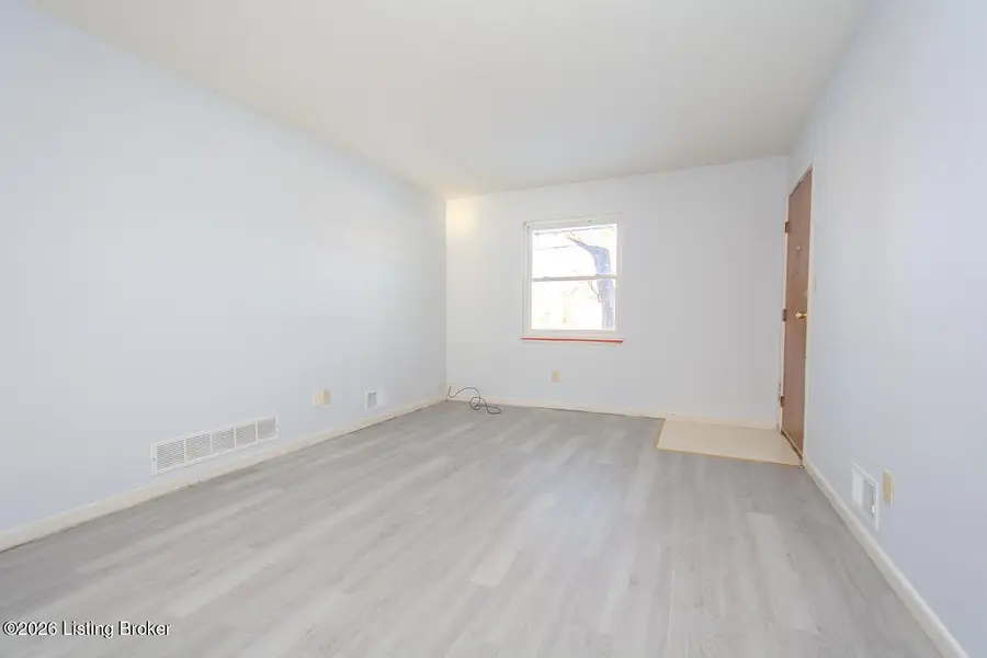 3204 Fordhaven Rd, Louisville, KY 40214 - #3