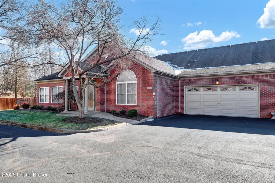 10614 Savoy Ct, Louisville, KY 40223 - Image #2