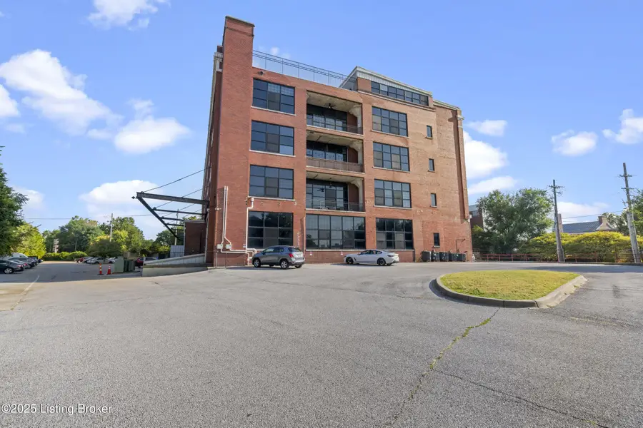 2520 S 3rd St #305, Louisville, KY 40208 - Image #3