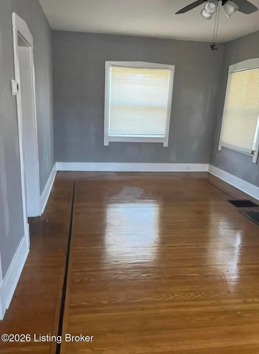 311 Shawnee Dr, Louisville, KY 40212 - #3