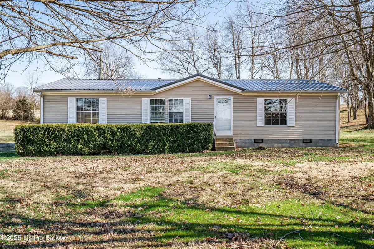 672 Whickerville Rd, Hardyville, KY 42746 - #1