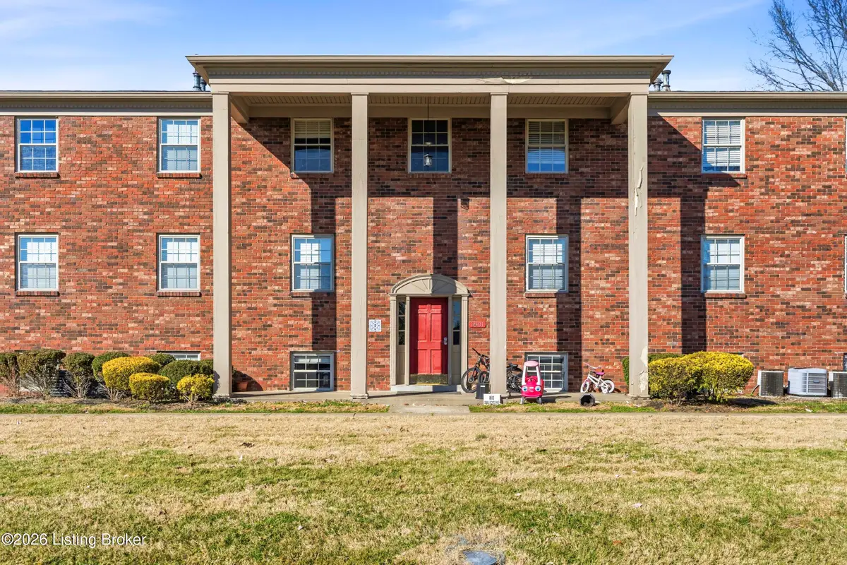 1801 Janlyn Rd #11, Louisville, KY 40299 - Image #1