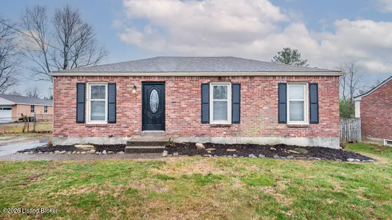 8006 Smyrna Pkwy, Louisville, KY 40228 - Image #1