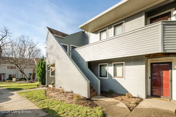 308 Crescent Spring Dr, Louisville, KY 40206