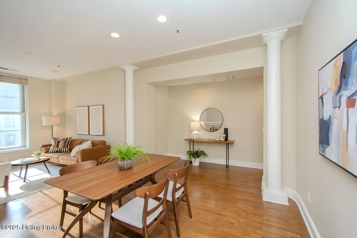 711 W Main St #J, Louisville, KY 40202 - Image #1