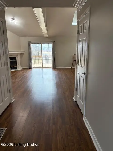 4815 Red Dawn Dr, Louisville, KY 40216 - Image #2