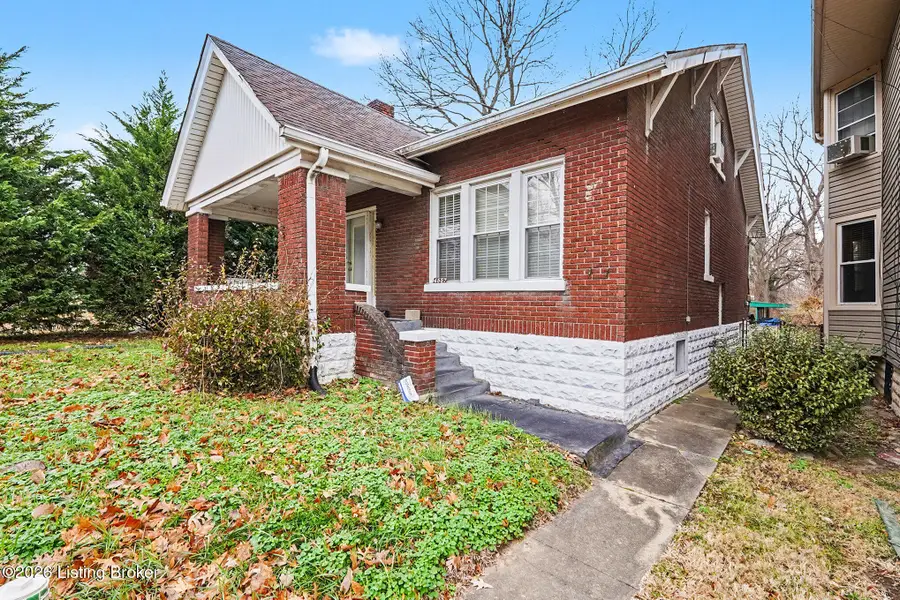 4557 Southwestern Pkwy, Louisville, KY 40212 - Image #2