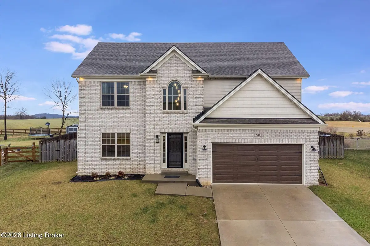 501 N Canterbury Glen Dr, Mount Washington, KY 40047 - Image #1