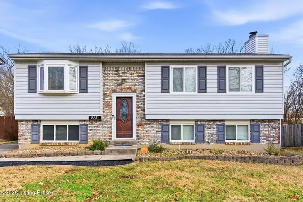 8811 Old Ironsides Dr, Louisville, KY 40228