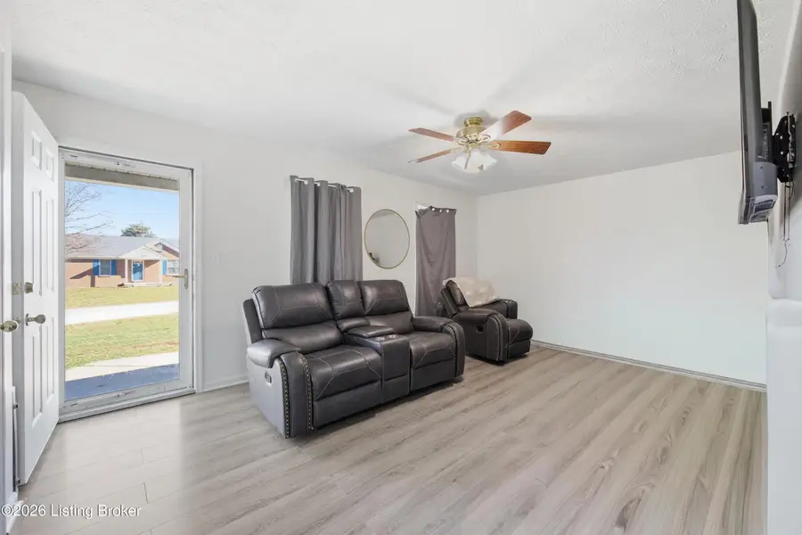 1030 Butler Dr, Lawrenceburg, KY 40342 - #2